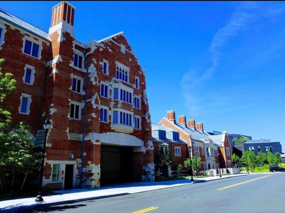 Golden Gem In Heart Of East Rock Quiet 3Br Near Dt And Yale Apartment New Haven Bagian luar foto